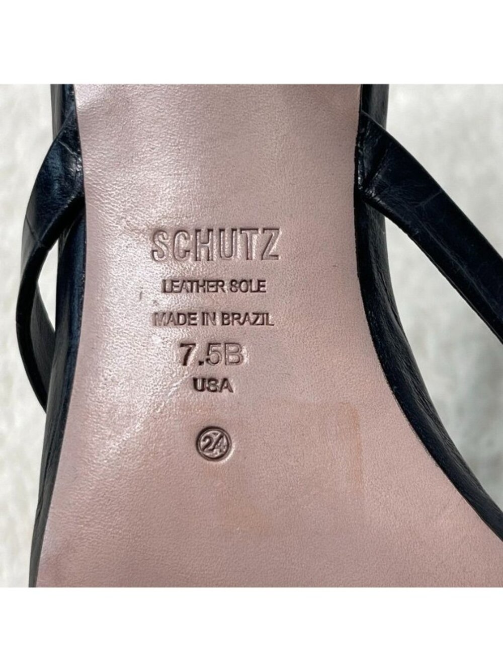 Schutz Carolyn Black Leather Croc Thong Sandal Kitten Heel Square Toe Size 7.5 - Picture 8 of 10